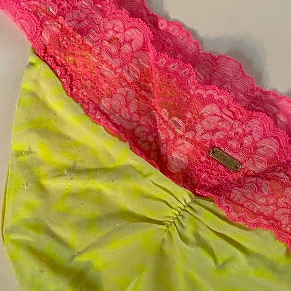 Beach Bunny Bikini‎ Bottom - Picture 8 of 9